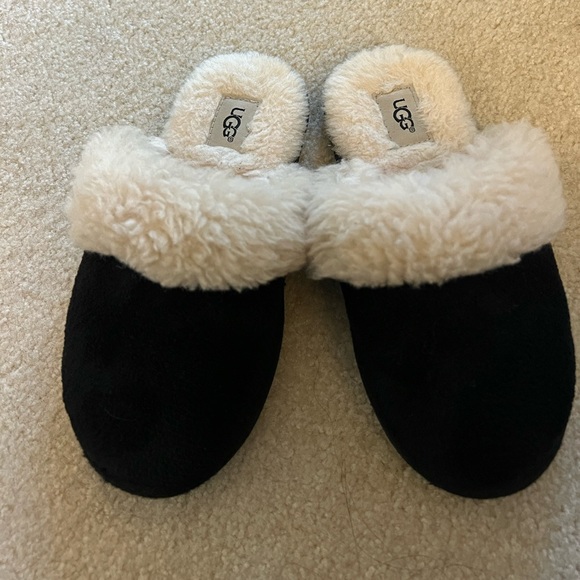 UGG Other - Kids Ugg Slippers